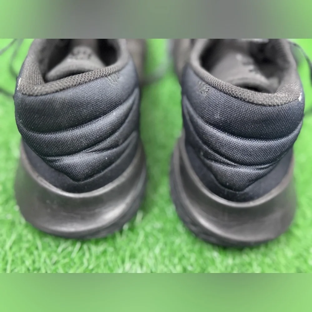 Nike excellent preowned